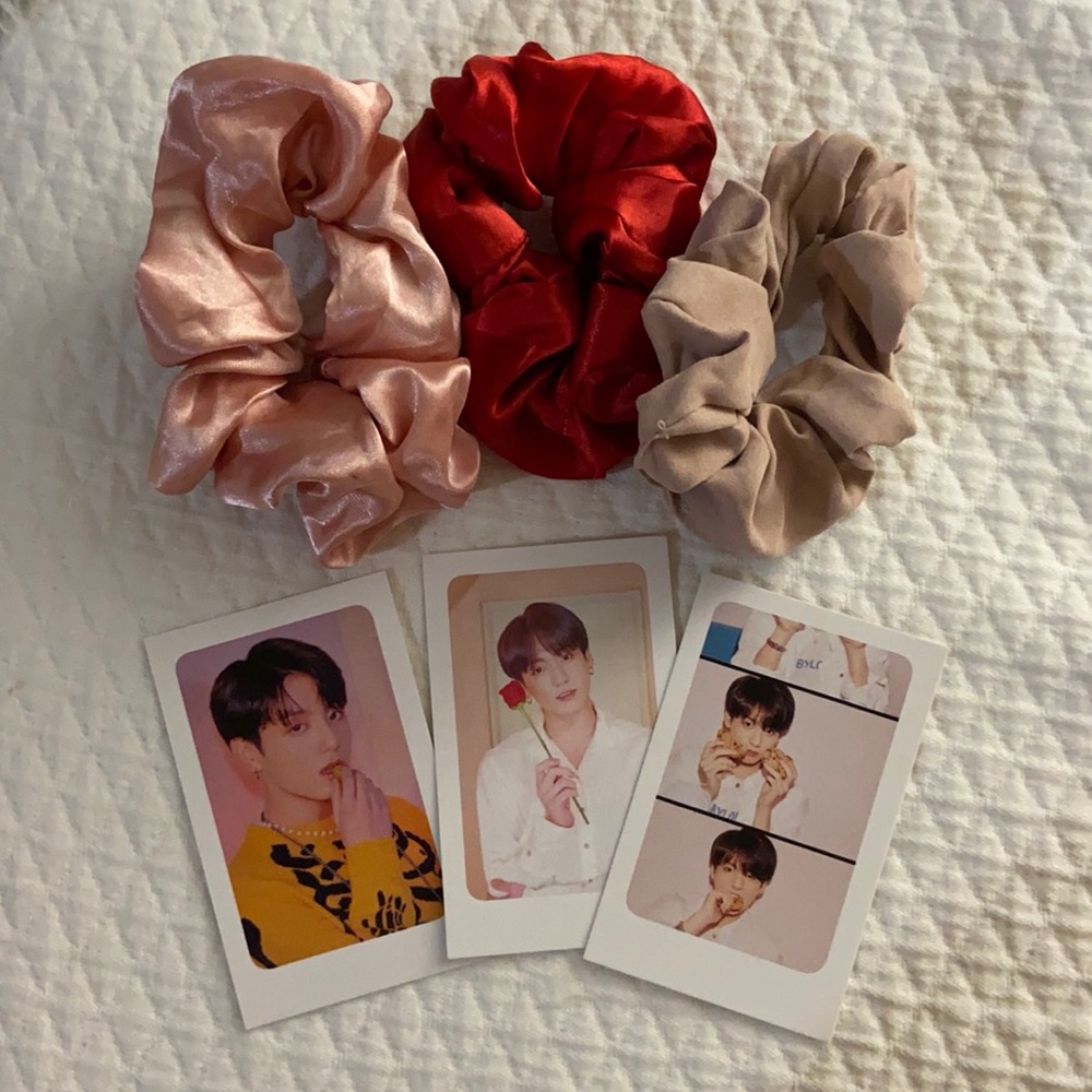Jungkook Photo Card Scrunchie Pack